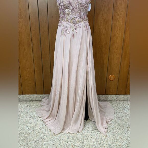 Mac Duggal Embellished Cap-Sleeve Tulle Gown size 6 - Picture 9 of 12